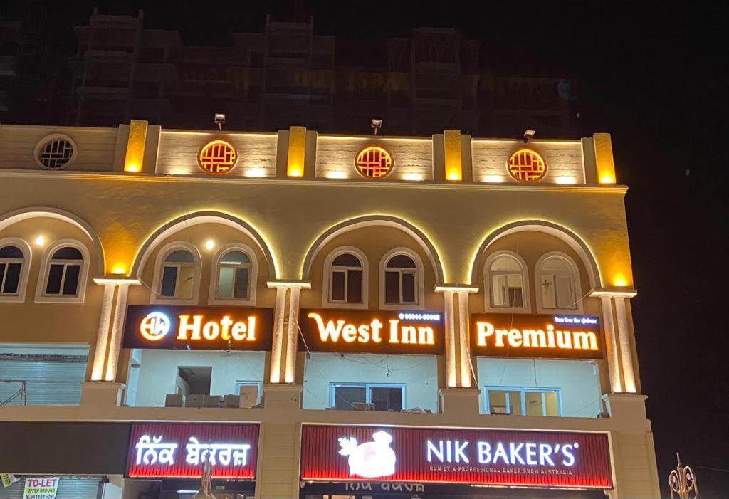 Hotel West Inn Premium Kharar Εξωτερικό φωτογραφία